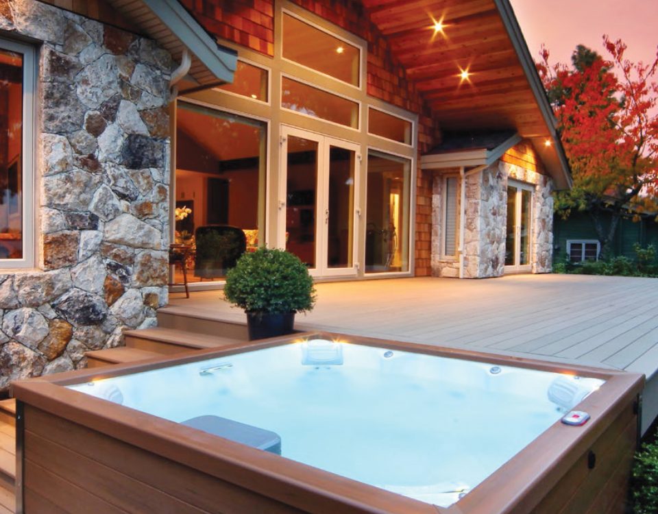 ג'קוזי לבחוץ דגם J-LXL