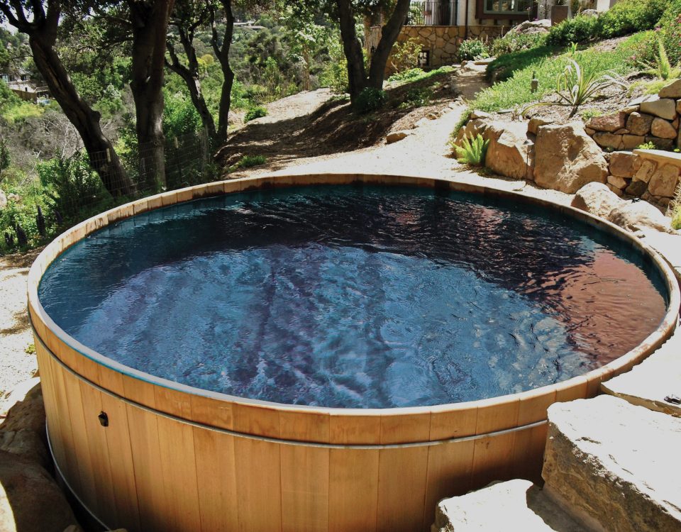 הוט טאב 180 עם 4-5 מקומות ישיבה