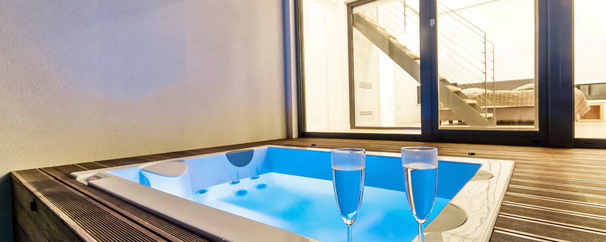 ג'קוזי UNIQUE לבית