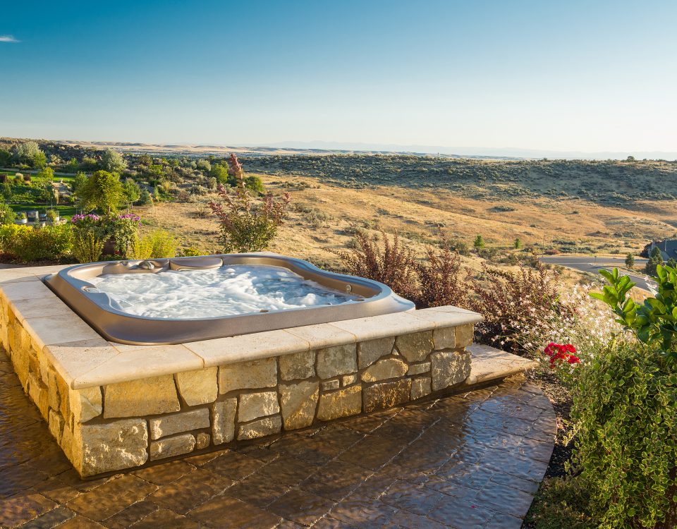 ג'קוזי לבחוץ דגם J-355