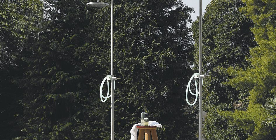 מקלחון לבריכה