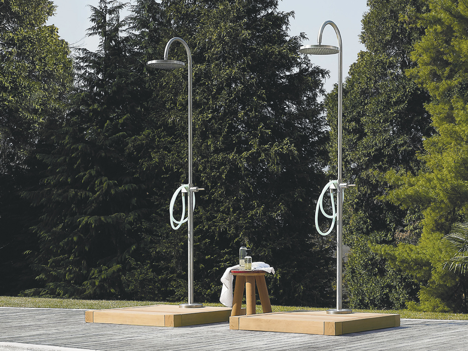 מקלחון לבריכה