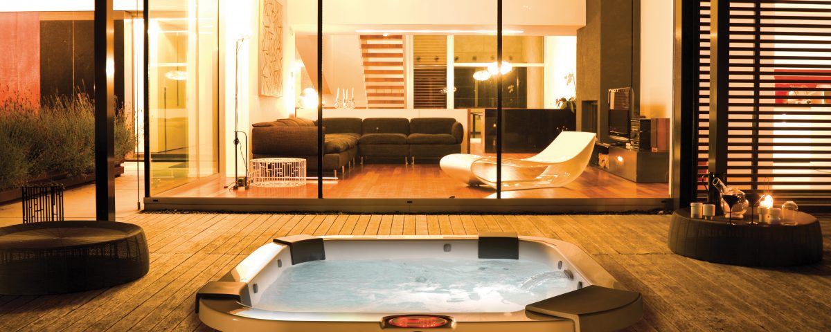 ג'קוזי על דק בחוץ SANTORINI