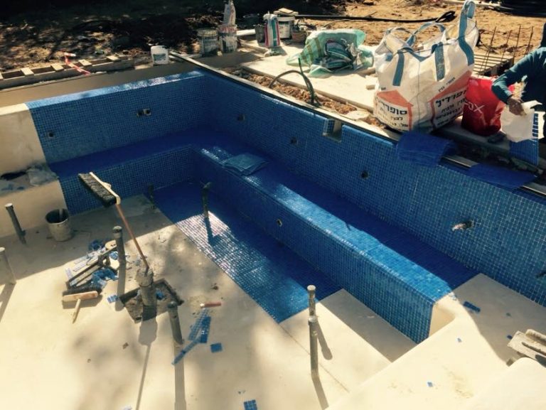 גקוזי גדול נבנה