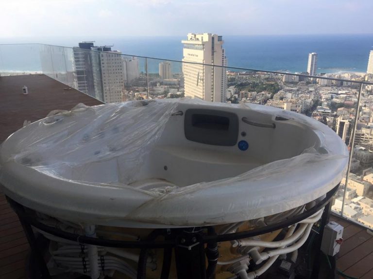 מגדל מאייר פרוייקט התקנת ג'קוזי