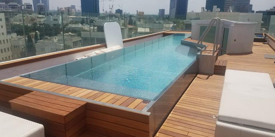 בריכת נירוסטה מחופה דק