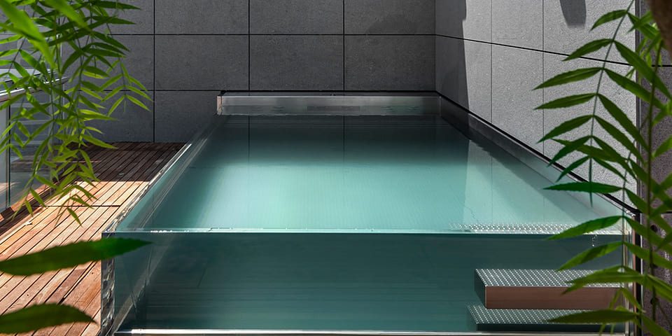 בריכה עילית