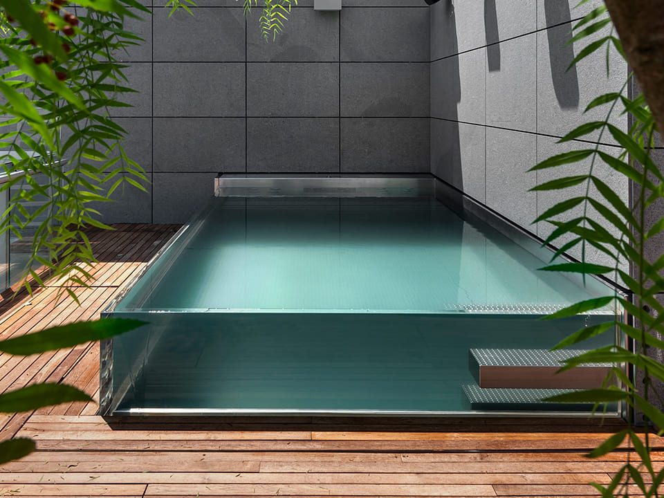 בריכה עילית