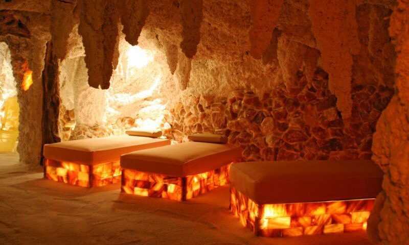 חדר מלח המדמה מערה