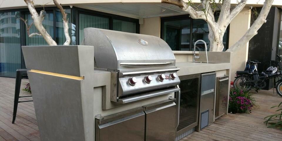 מטבח גינה עם 4 מבערים קונבנציונאלי