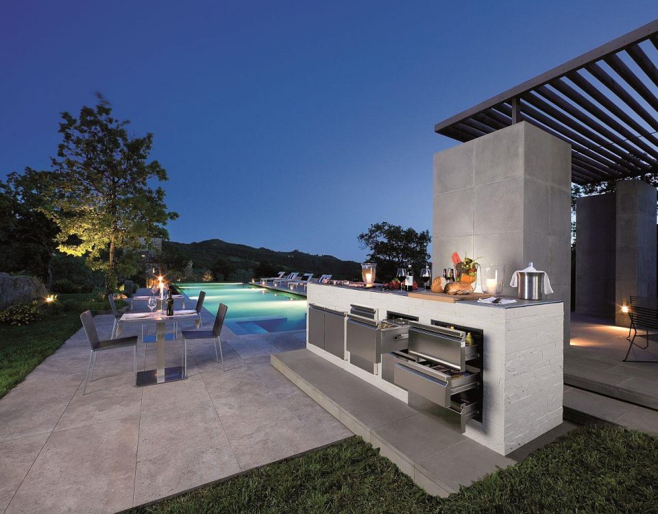 שדרוג החצר עם מטבח חוץ