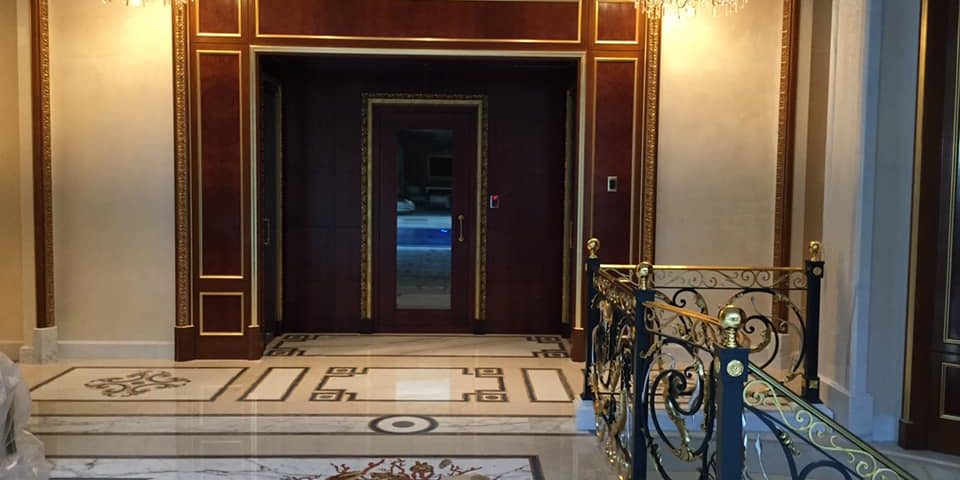 כניסה לחמאם טורקי בארמון קיסריה